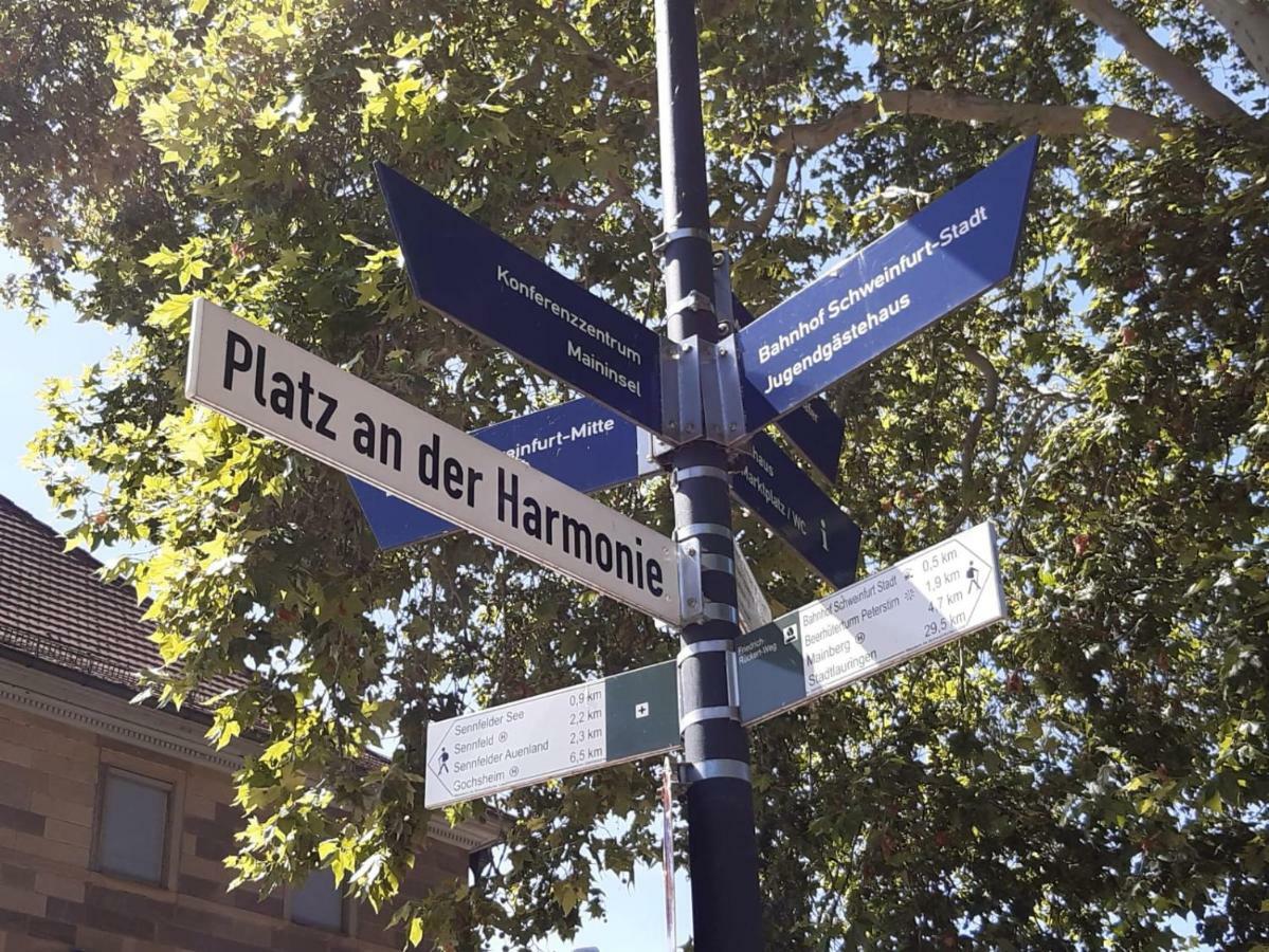 Ferienwohnung Altstadtflair Schweinfurt Bagian luar foto